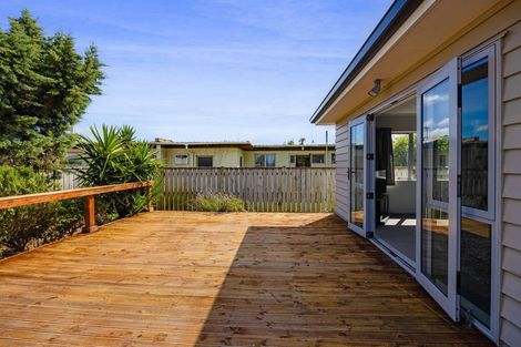 Photo of property in 90 Reid Avenue, Hawera, 4610