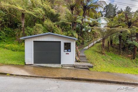 Photo of property in 36 Wyndham Road, Pinehaven, Upper Hutt, 5019