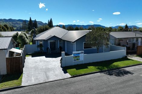 Photo of property in 2 Weka Street, Oxford, 7430