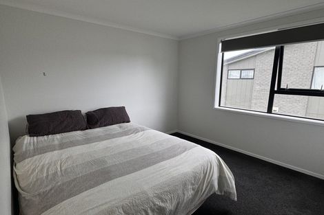 Photo of property in 17 Discovery Place, Marfell, New Plymouth, 4310