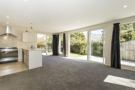 Photo of property in 32 Hunter Crescent, Wanaka, 9305