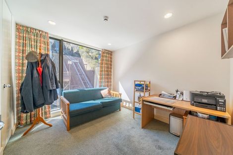 Photo of property in 6/308 Oriental Parade, Oriental Bay, Wellington, 6011