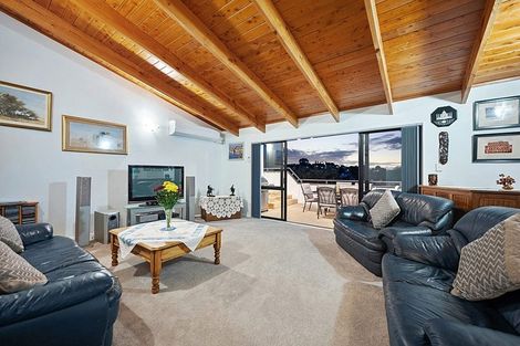 Photo of property in 42b Redwing Street, Browns Bay, Auckland, 0630