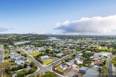 Photo of property in 10 Great North Road, Riverhead, 0820