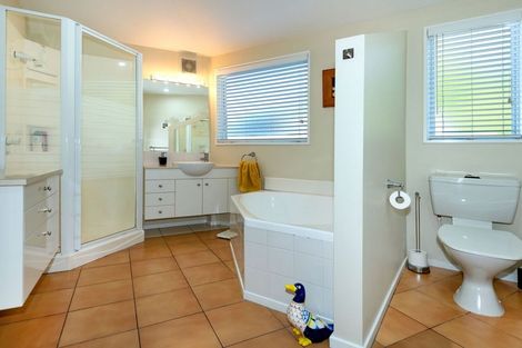 Photo of property in 9 Avoca Valley Road, Heathcote Valley, Christchurch, 8022