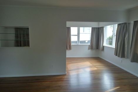 Photo of property in 17 Thurleigh Grove, Karori, Wellington, 6012