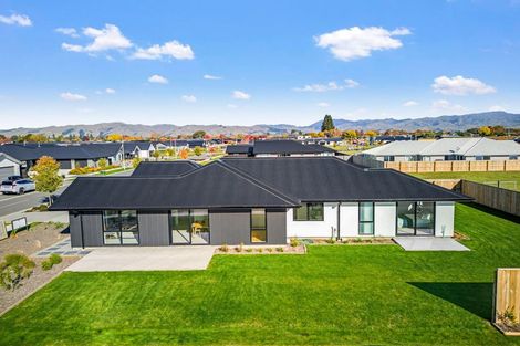 Photo of property in 31 Whitehall Drive, Springlands, 7201
