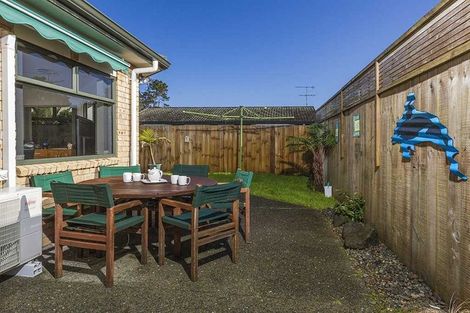 Photo of property in 2 Milton Road, Orewa, 0931