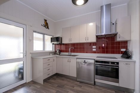 Photo of property in 44 Cordelia Street, Stratford, 4332