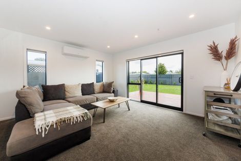 Photo of property in 7b Terrace Street, Marton, 4710