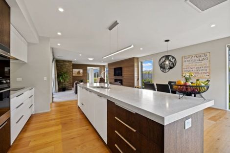 Photo of property in 12 Edgewood Place, Wanaka, 9305