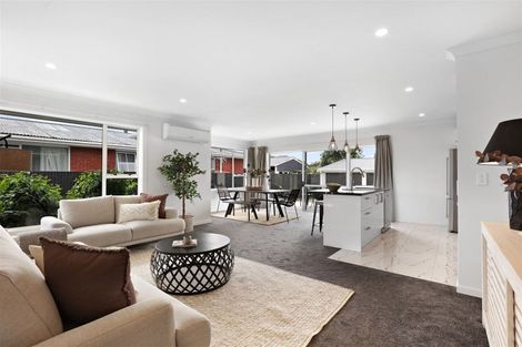 Photo of property in 4 Shaftesbury Street, Avonhead, Christchurch, 8042