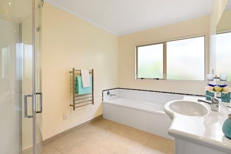 Photo of property in 11 San Ignacio Court, Henderson, Auckland, 0612
