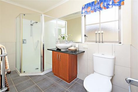 Photo of property in 69 Middlefield Drive, East Tamaki Heights, Auckland, 2016