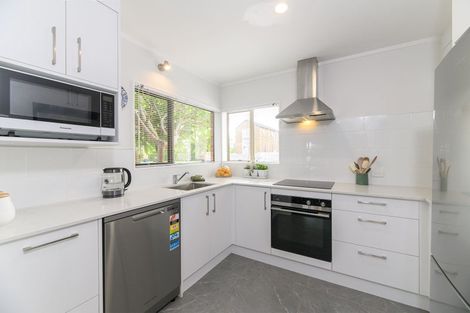 Photo of property in 63a Nile Road, Milford, Auckland, 0620