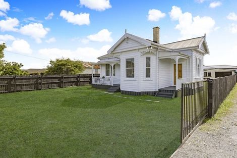 Photo of property in 32 Hunua Road, Papakura, 2110