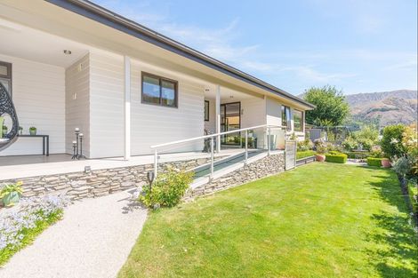 Photo of property in 22 Hood Crescent, Arrowtown, 9302