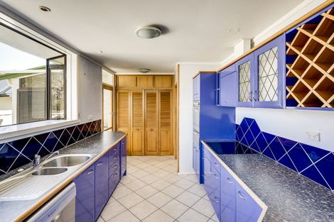 Photo of property in 2 Cornwall Road, Taradale, Napier, 4112