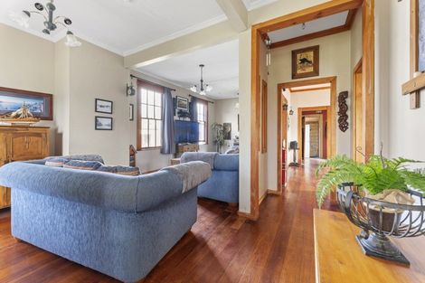 Photo of property in 606 Haowhenua Place, Hawera, 4674