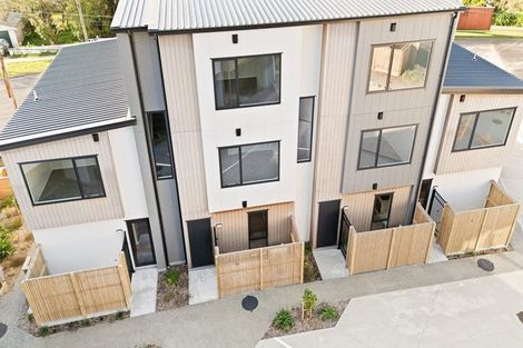 Photo of property in 6/4 Tawhai Street, Stokes Valley, Lower Hutt, 5019