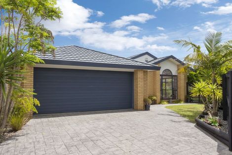 Photo of property in 20 Nephin Place, East Tamaki Heights, Auckland, 2016