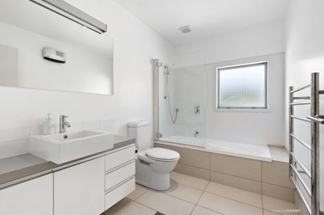 Photo of property in 75 Saddleback Grove, Karori, Wellington, 6012