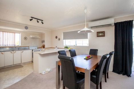 Photo of property in 39 Darlington Street, Ngatea, 3503