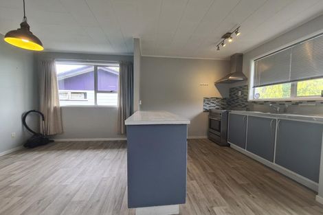 Photo of property in 1 Murillo Place, Henderson, Auckland, 0612