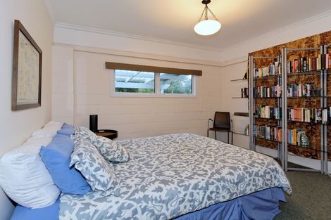 Photo of property in 9 Lancewood Avenue, Titirangi, Auckland, 0604