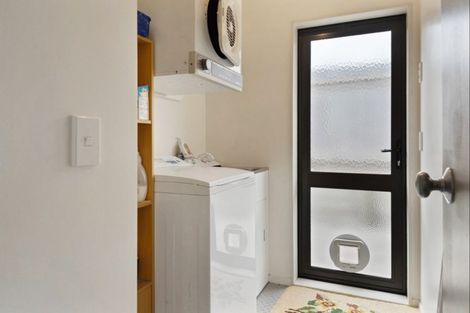 Photo of property in 5 Fytfield Place, Paraparaumu, 5032
