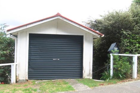Photo of property in 90 Sunshine Avenue, Karori, Wellington, 6012