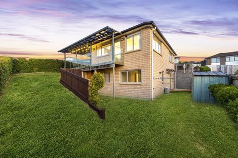 Photo of property in 64 Cirrus Way, Ranui, Auckland, 0612