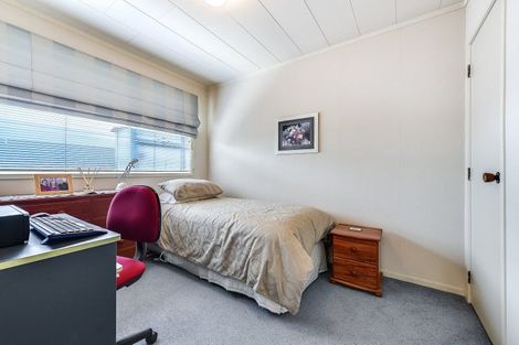 Photo of property in 1 Poaka Avenue, Dinsdale, Hamilton, 3204