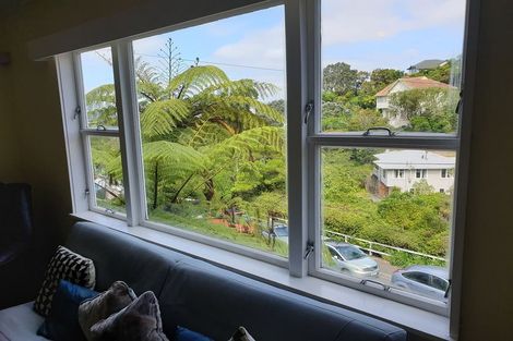 Photo of property in 10a Norna Crescent, Kelburn, Wellington, 6012