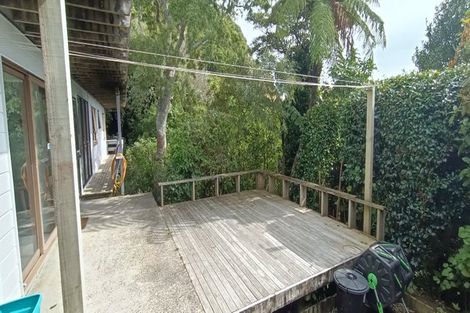 Photo of property in 9 Kate Way, Karori, Wellington, 6012
