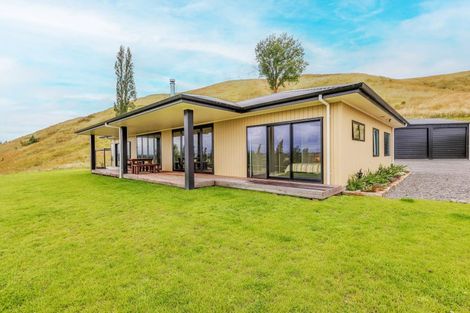 Photo of property in Maharakeke Road, Waipukurau, 4281
