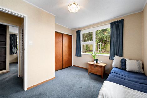 Photo of property in 7 Turville Crescent, Newlands, Wellington, 6037