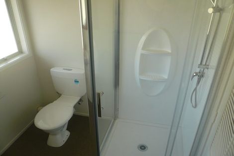 Photo of property in 43 Edmonton Road, Henderson, Auckland, 0612