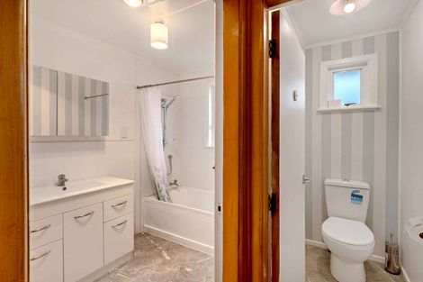 Photo of property in 5 Glenn Street, Castlecliff, Whanganui, 4501