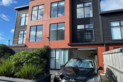 Photo of property in 17 Owens Place, Mount Maunganui, 3116