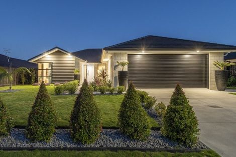 Photo of property in 12 Lakeside Terrace, Omokoroa, 3114