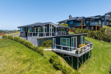 Photo of property in 26 Tohora View, Waihi Beach, 3611