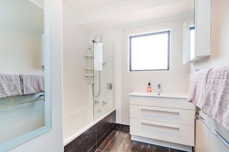 Photo of property in 25 Mcleavey Drive, Kelvin Grove, Palmerston North, 4414