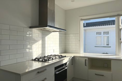 Photo of property in 4 Moana Grove, Waiwhetu, Lower Hutt, 5010
