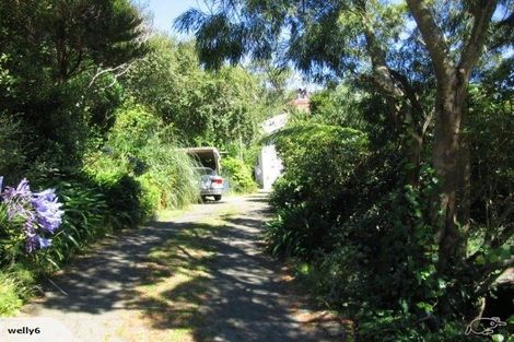 Photo of property in 12 Tanera Crescent, Brooklyn, Wellington, 6021