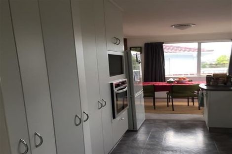 Photo of property in 363 Don Buck Road, Massey, Auckland, 0614