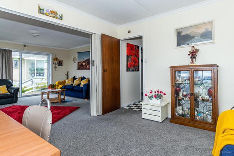 Photo of property in 5-5a Rugby Street, Waimate, 7924