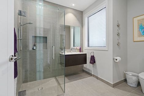 Photo of property in 22 Jarrett Terrace, Leamington, Cambridge, 3432