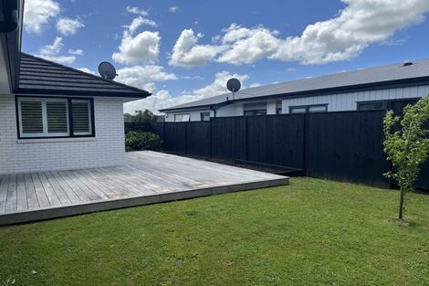 Photo of property in 8 Stanton House Road, Paerata, 2124