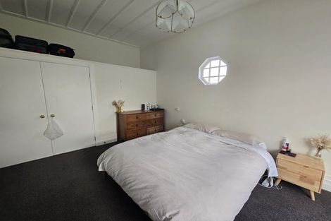 Photo of property in 18 Connaught Terrace, Brooklyn, Wellington, 6021
